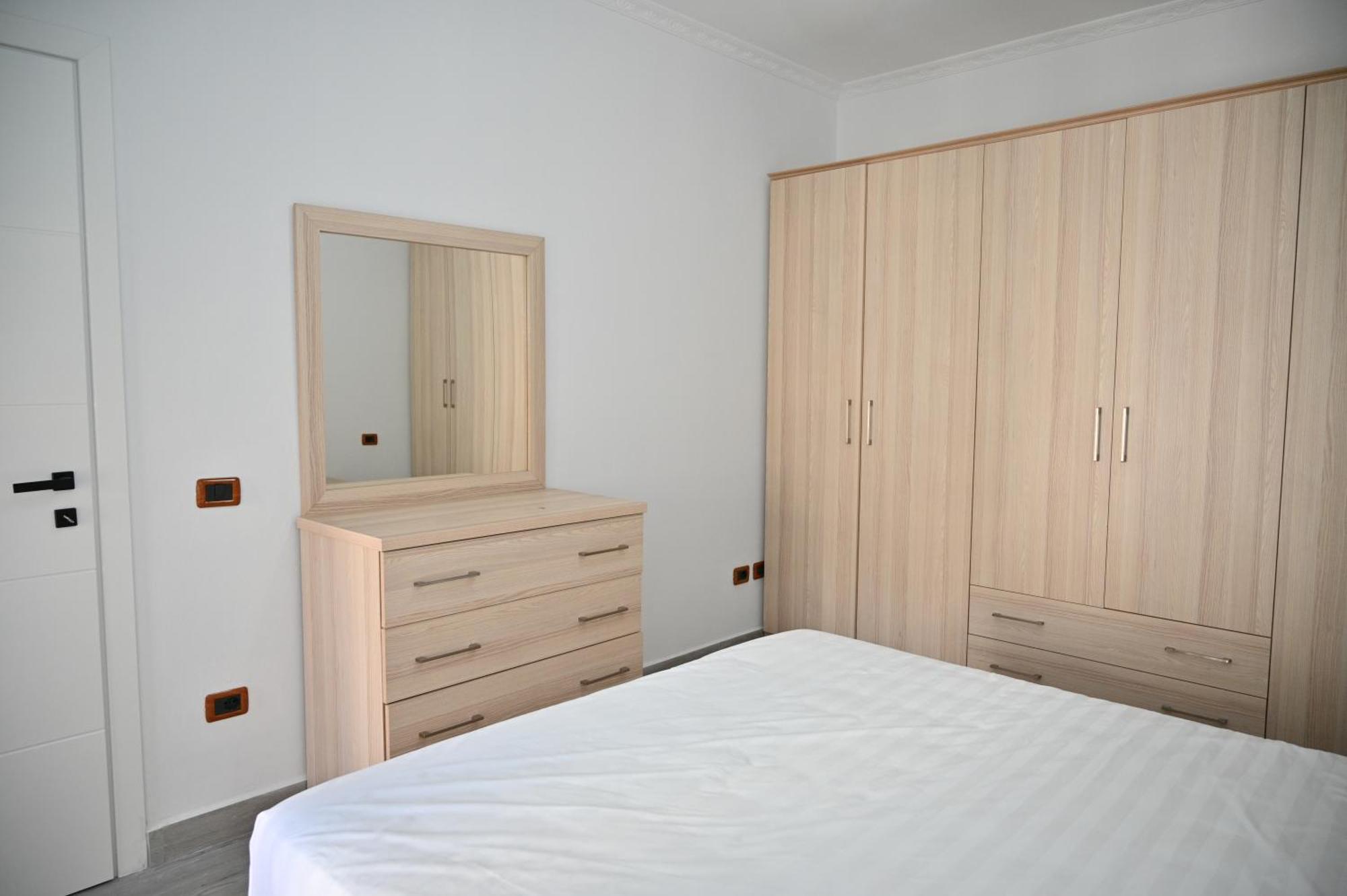 Elite Apartments Durres Bagian luar foto