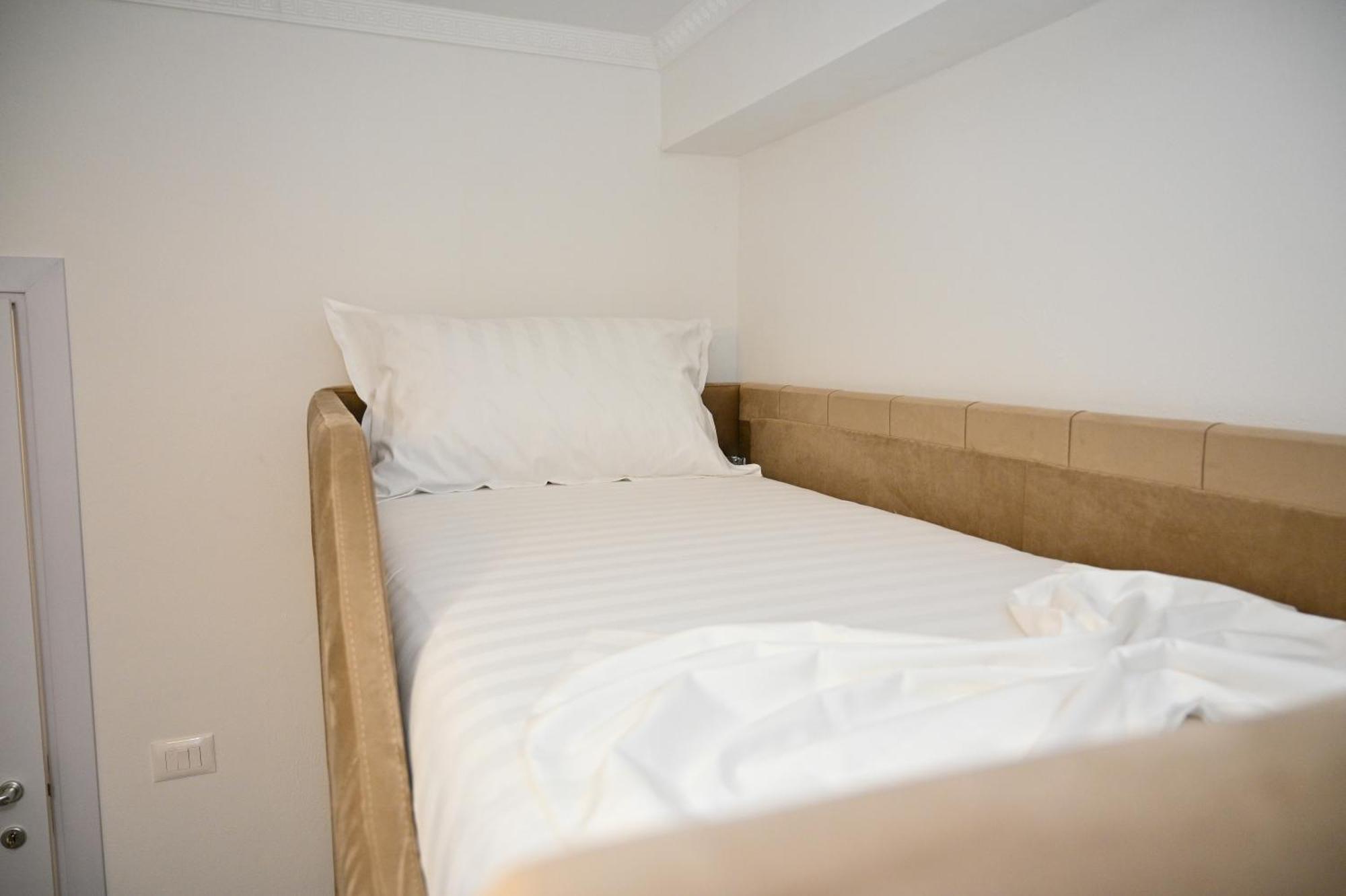 Elite Apartments Durres Bagian luar foto