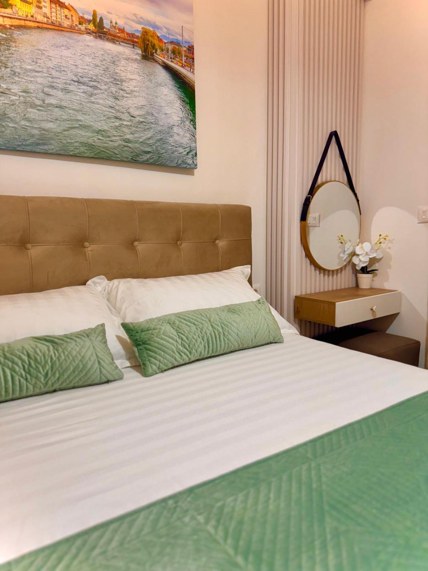 Elite Apartments Durres Bagian luar foto