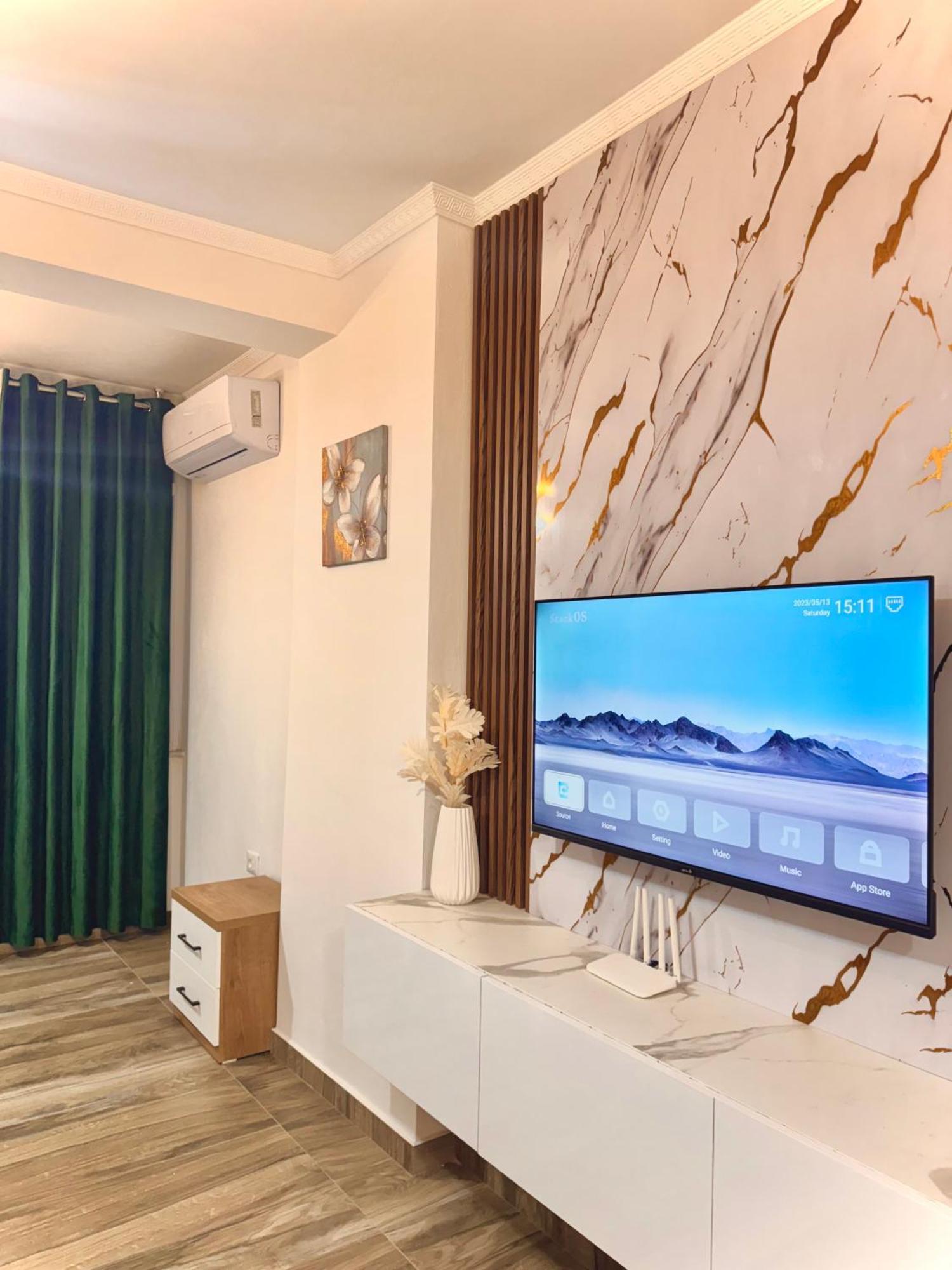 Elite Apartments Durres Bagian luar foto