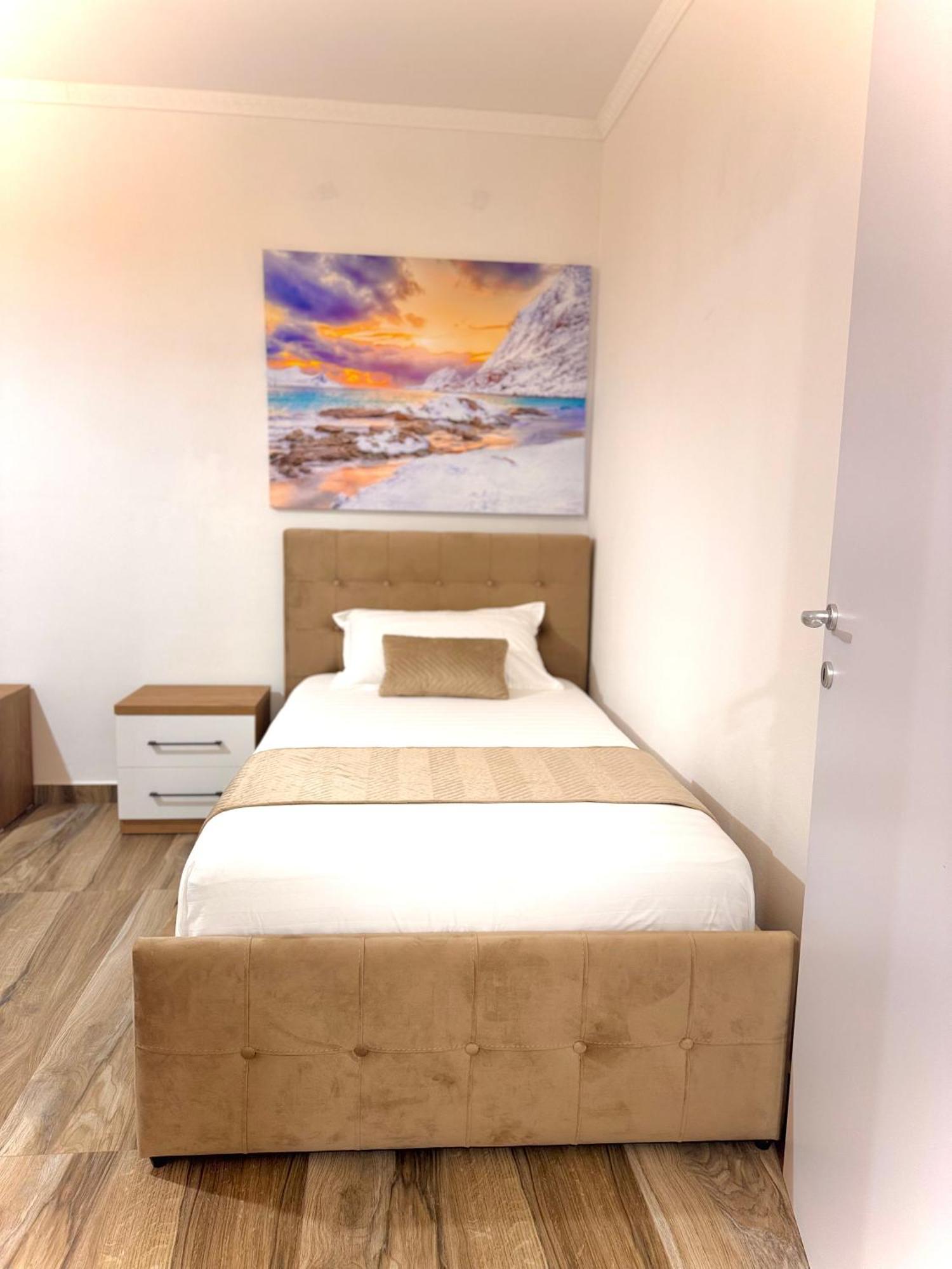 Elite Apartments Durres Bagian luar foto