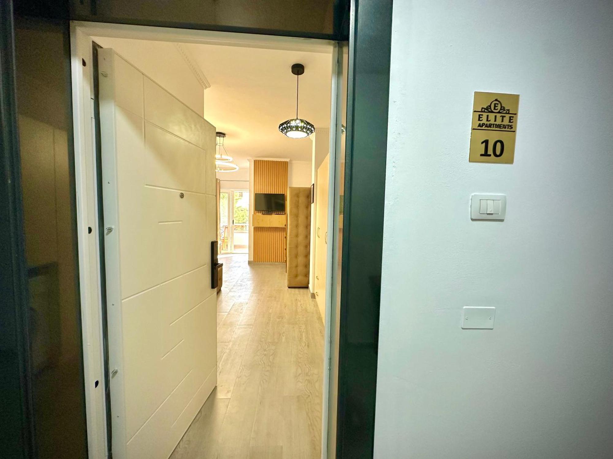 Elite Apartments Durres Bagian luar foto